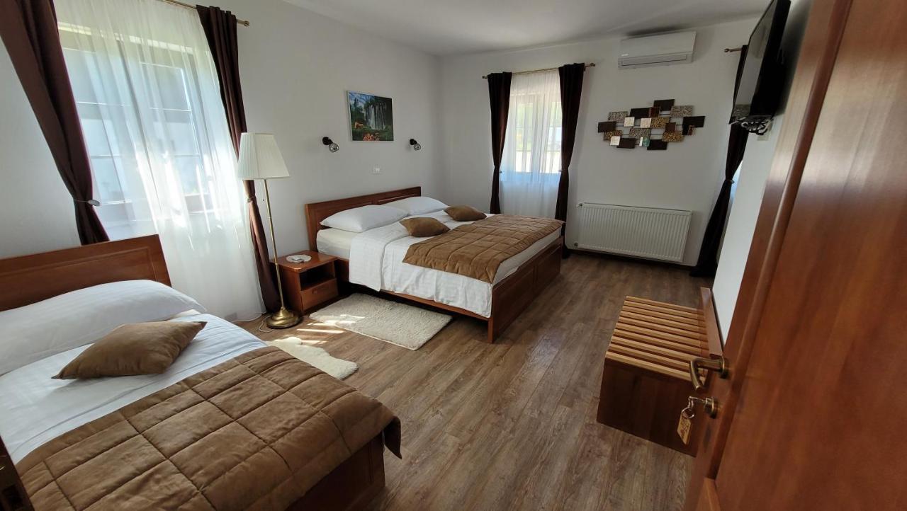 פליטויקה סלו B&B Plitvice Lakes Villa Mija מראה חיצוני תמונה